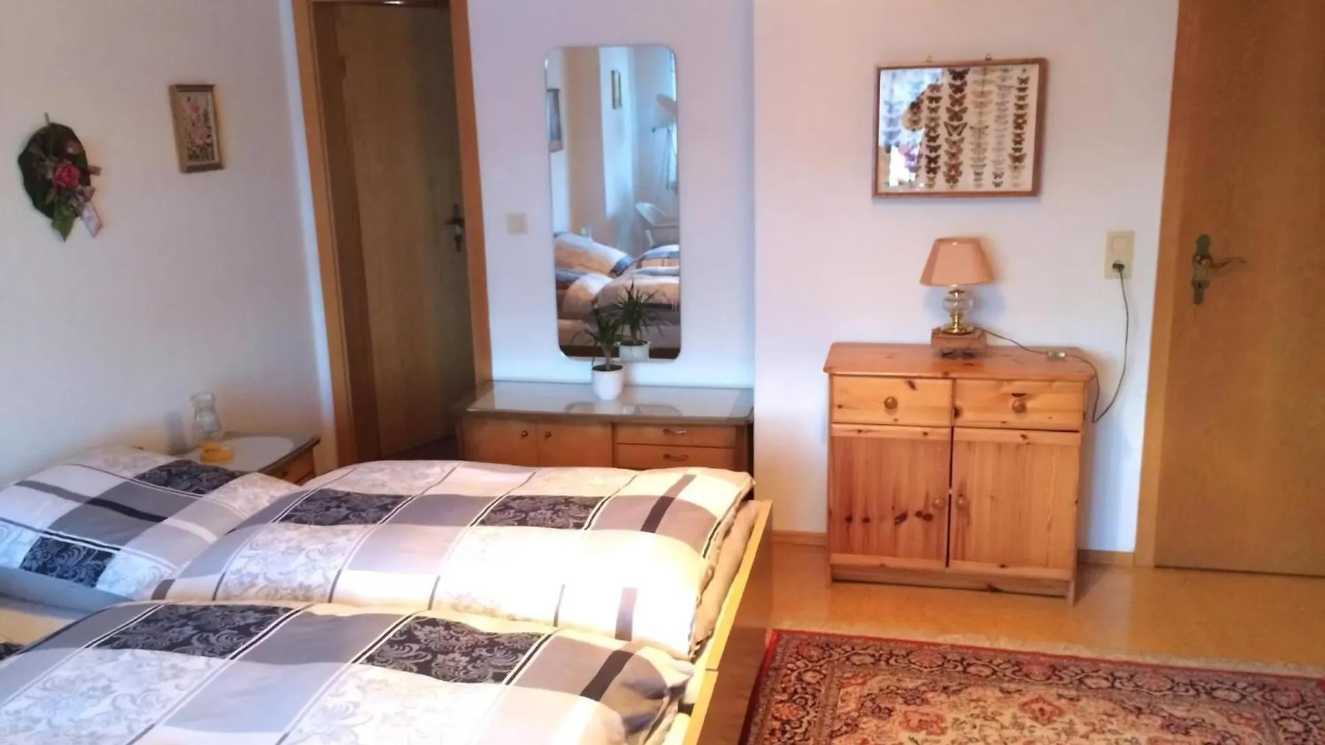 아파트 Wunderschoene Wohnung In 슈피겔라우 독일